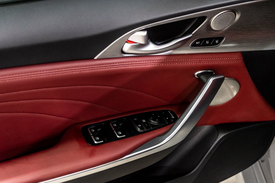 Kia Stinger GT LIMITED TOIT INT ROUGE NAVI CUIR HARMAN-KARDON 2023-19