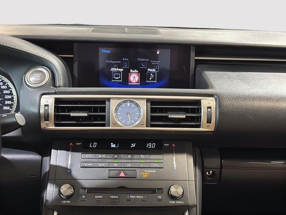 Lexus IS 250 PREMIUM AWD CUIR TOIT OUVRANT SIEGES ELECTRIQUES 2015-20