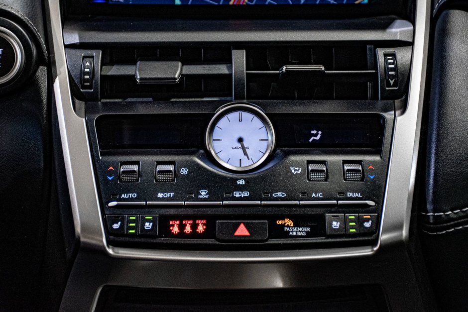 Lexus NX 300 AWD TOIT OUVRANT CUIR NAVIGATION MAGS 2018-27