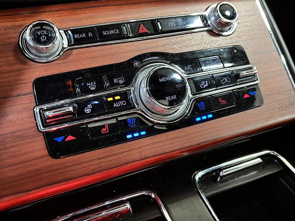 Lincoln Aviator RESERVE AWD CUIR CAM360 NAV TOIT PANO 2023-30