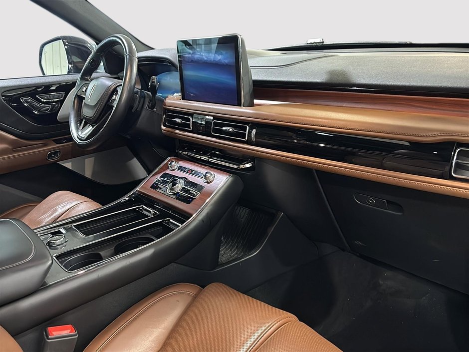 Lincoln Aviator RESERVE AWD CUIR CAM360 NAV TOIT PANO 2023-10
