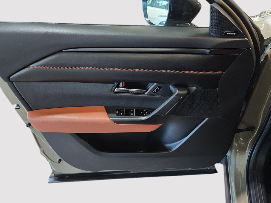 Mazda CX-50 GT CARPLAY CUIR BOSE TOIT PANO CAMERA 360 2023-14