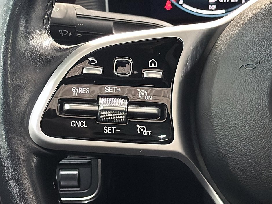 Mercedes-Benz A-Class A 220 4MATIC AMG TOIT PANO CARPLAY CUIR 2020-30