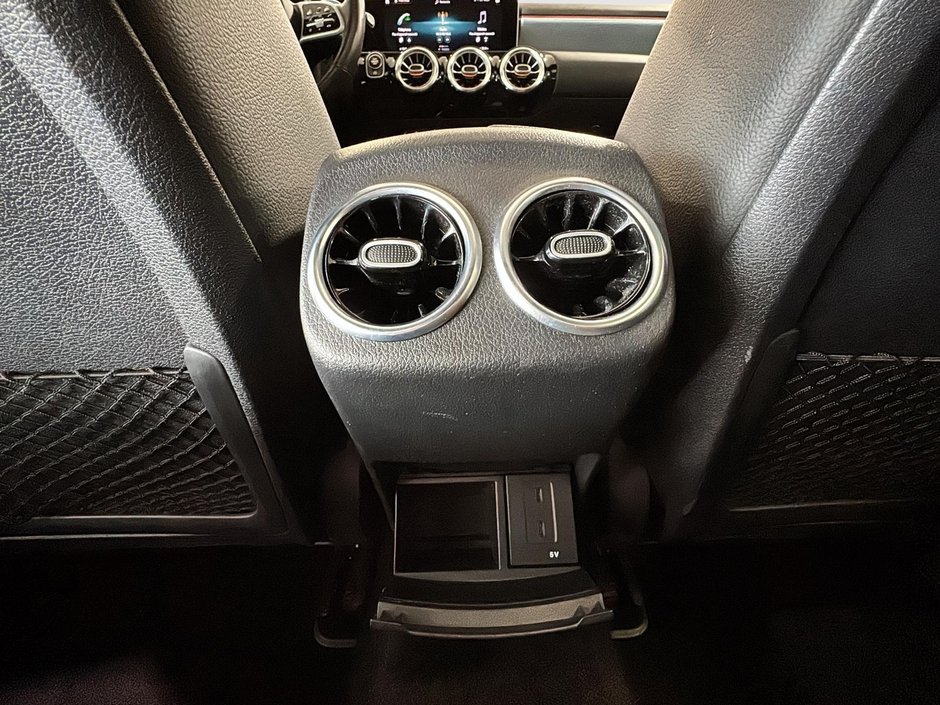 Mercedes-Benz A-Class A 220 4MATIC AMG TOIT PANO CARPLAY CUIR 2020-36