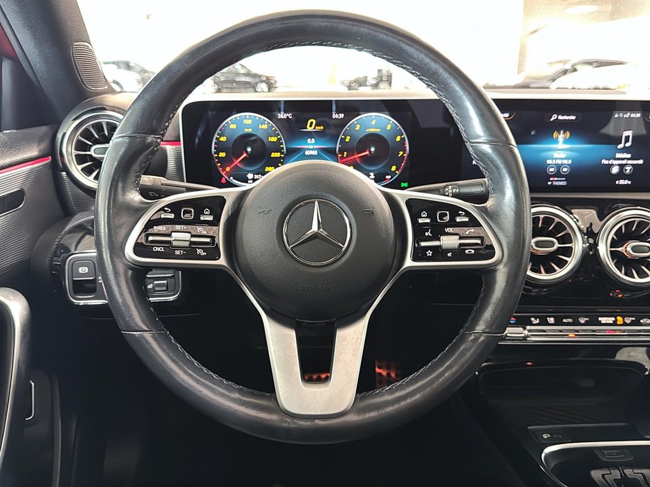 Mercedes-Benz A-Class A 220 4MATIC AMG TOIT PANO CARPLAY CUIR 2020-29