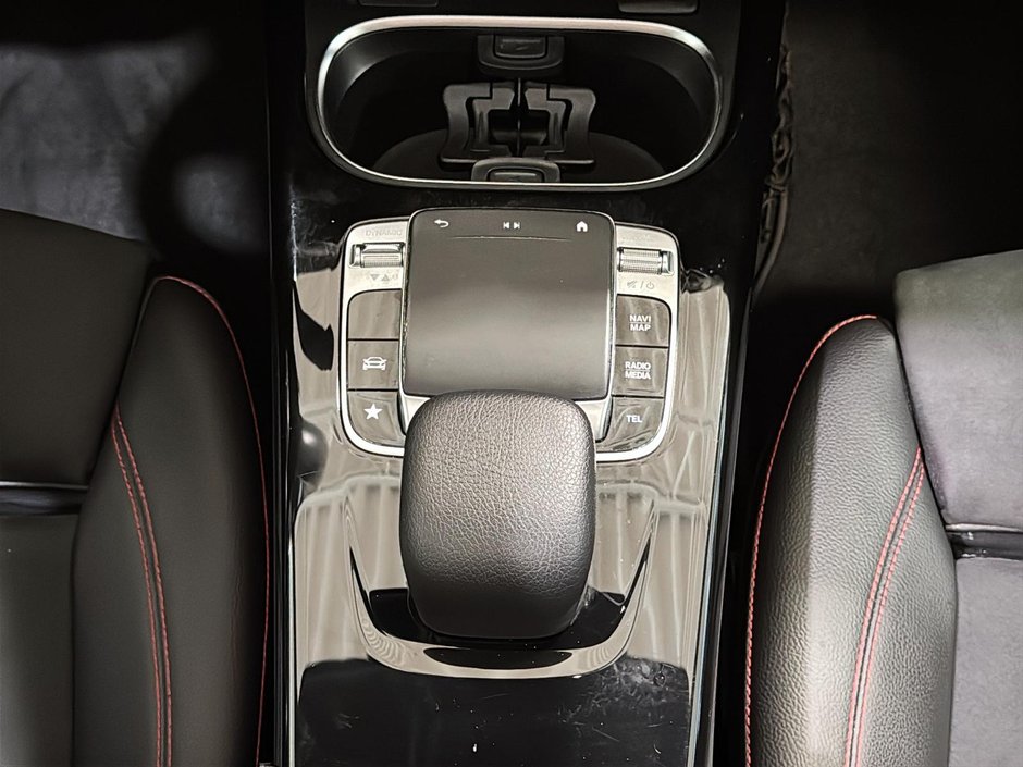 Mercedes-Benz A-Class A 220 4MATIC AMG TOIT PANO CARPLAY CUIR 2020-23