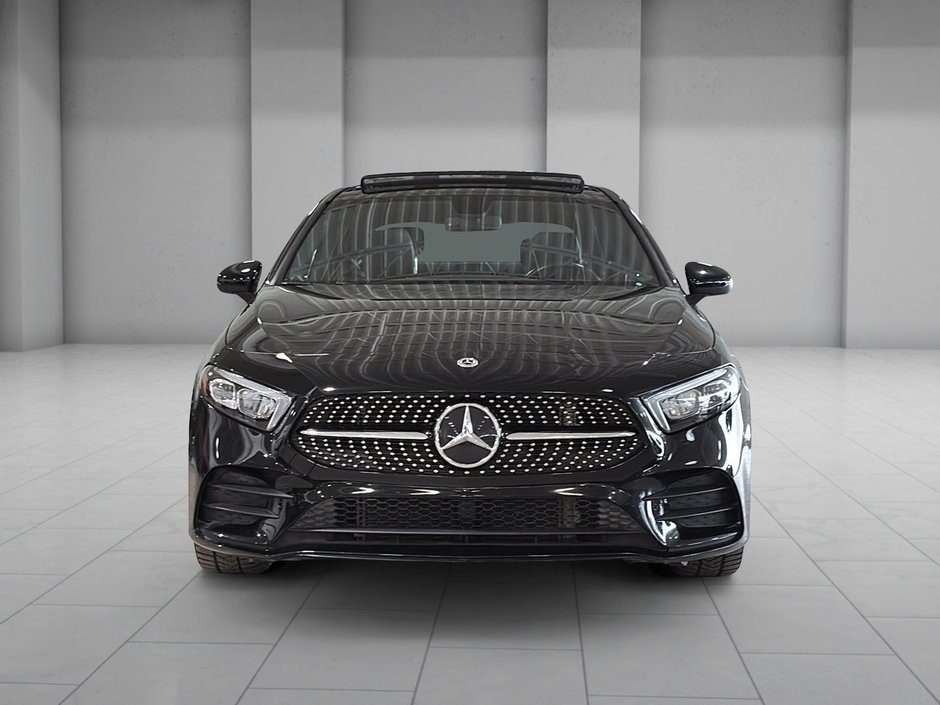 Mercedes-Benz A-Class A 220 4MATIC AMG Night Package, TOIT CUIR 2022-1