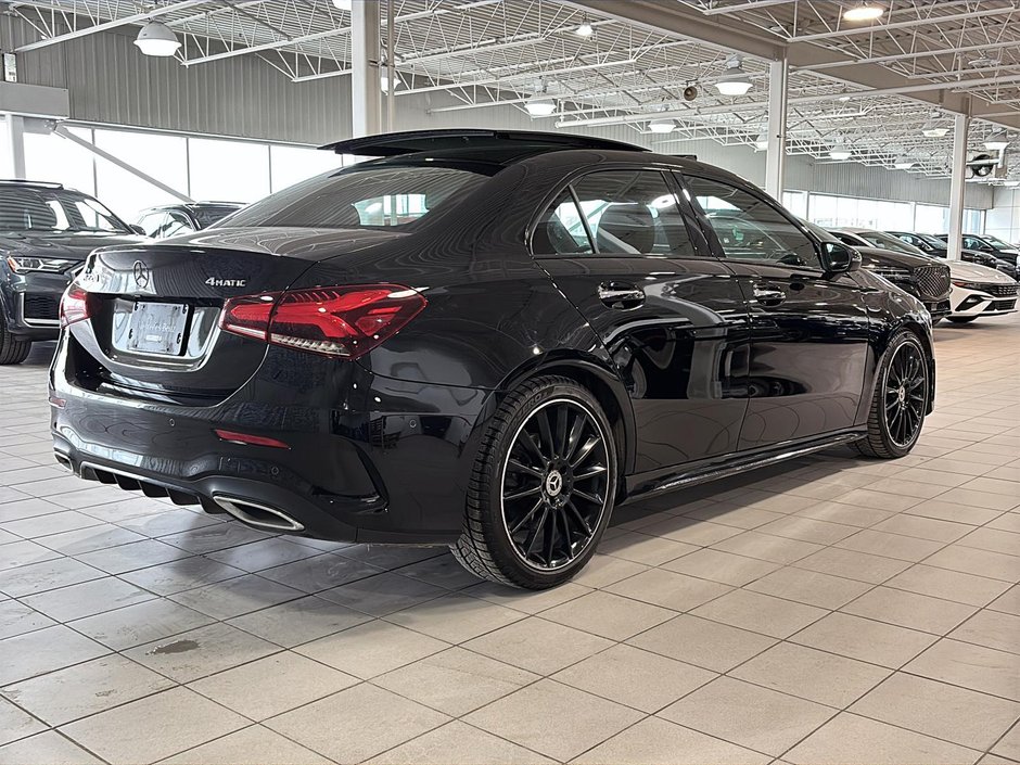 Mercedes-Benz A-Class A 220 4MATIC AMG Night Package, TOIT CUIR 2022-7