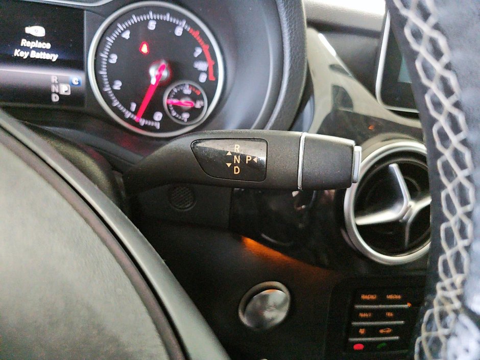 Mercedes-Benz B-Class B 250 CUIR BLUETOOTH CARPLAY CLIM CAM 2017-15