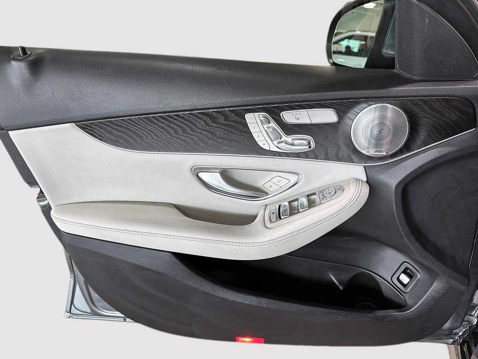 Mercedes-Benz C-Class C 300 AMG PACKAGE CUIR TOIT GPS SYSTEME SON 2018-19