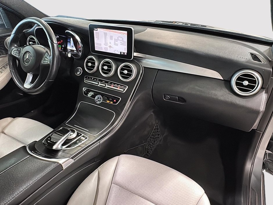 Mercedes-Benz C-Class C 300 AMG PACKAGE CUIR TOIT GPS SYSTEME SON 2018-18