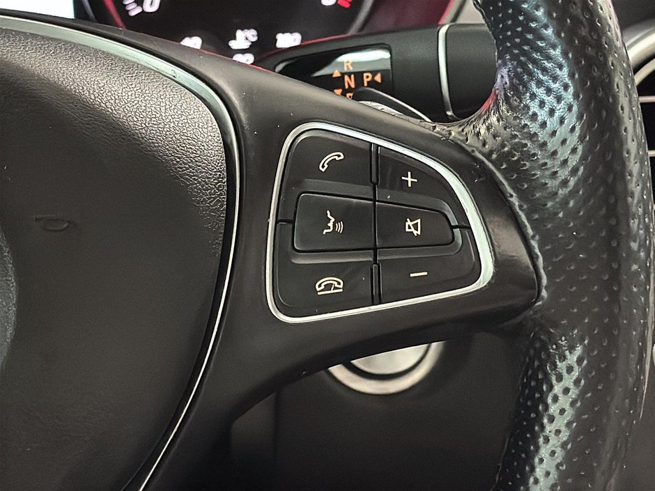 Mercedes-Benz C-Class C 300 AMG PACKAGE CUIR TOIT GPS SYSTEME SON 2018-34