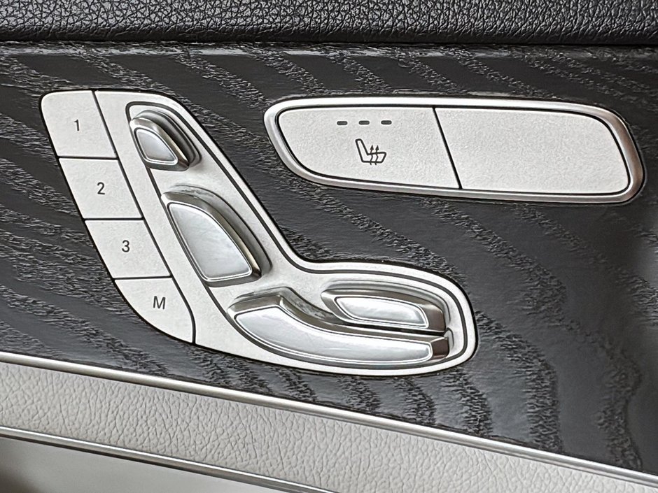 Mercedes-Benz C-Class C 300 AMG PACKAGE CUIR TOIT GPS SYSTEME SON 2018-38