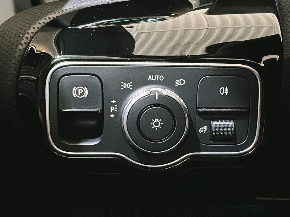2026 Mercedes-Benz CLA 250 4MATIC PREMIUM PACK TOIT CUIR GPS CARPLAY-39