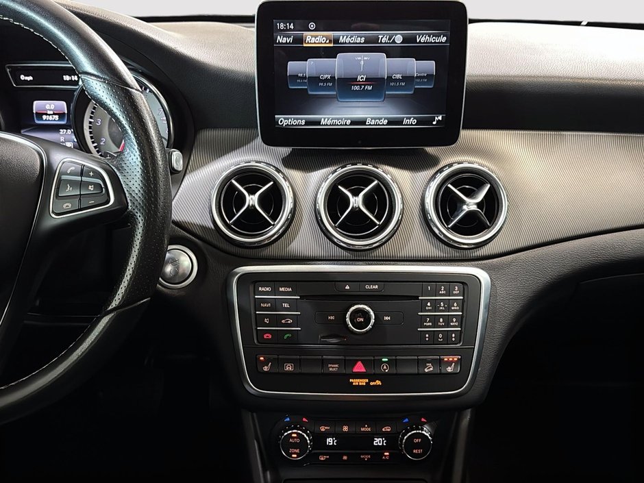 Mercedes-Benz GLA 250 4MATIC CARPLAY TOIT PANORAMIQUE CUIR 2017-24