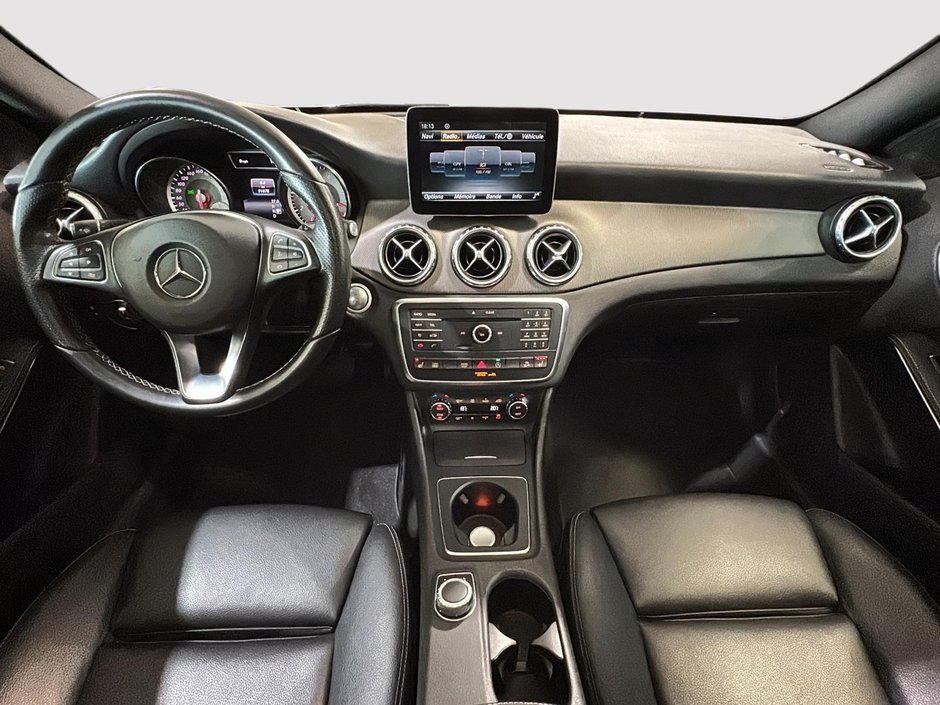 Mercedes-Benz GLA 250 4MATIC CARPLAY TOIT PANORAMIQUE CUIR 2017-3