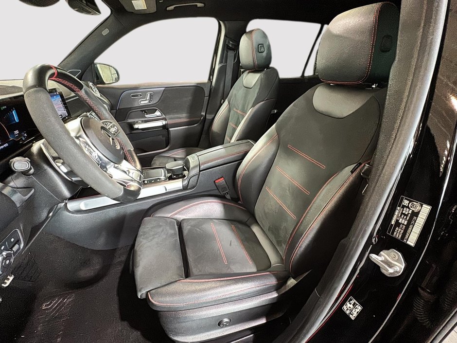 Mercedes-Benz GLB AMG GLB 35 AWD TOIT PANO CUIR SON BURMESTER 2021-21