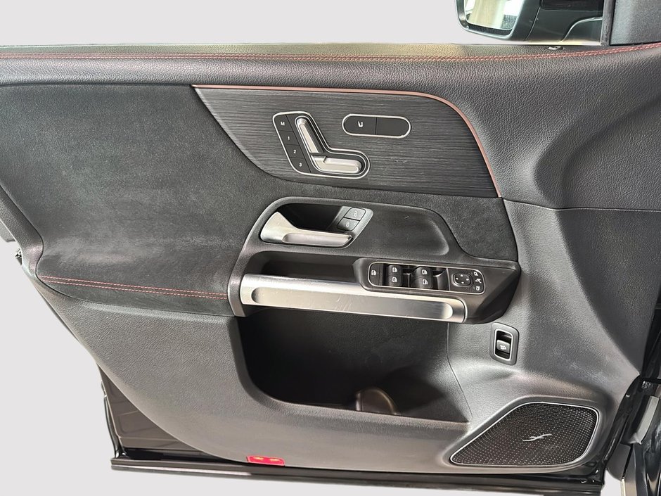 Mercedes-Benz GLB AMG GLB 35 AWD TOIT PANO CUIR SON BURMESTER 2021-20