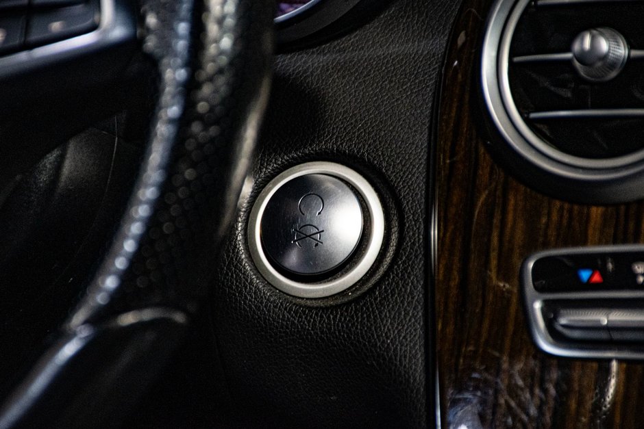 Mercedes-Benz GLC 300 4MATIC TOIT PANORAMIQUE CUIR NAVIGATION 2016-28