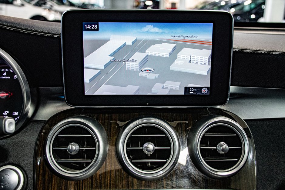 Mercedes-Benz GLC 300 4MATIC TOIT PANORAMIQUE CUIR NAVIGATION 2016-26