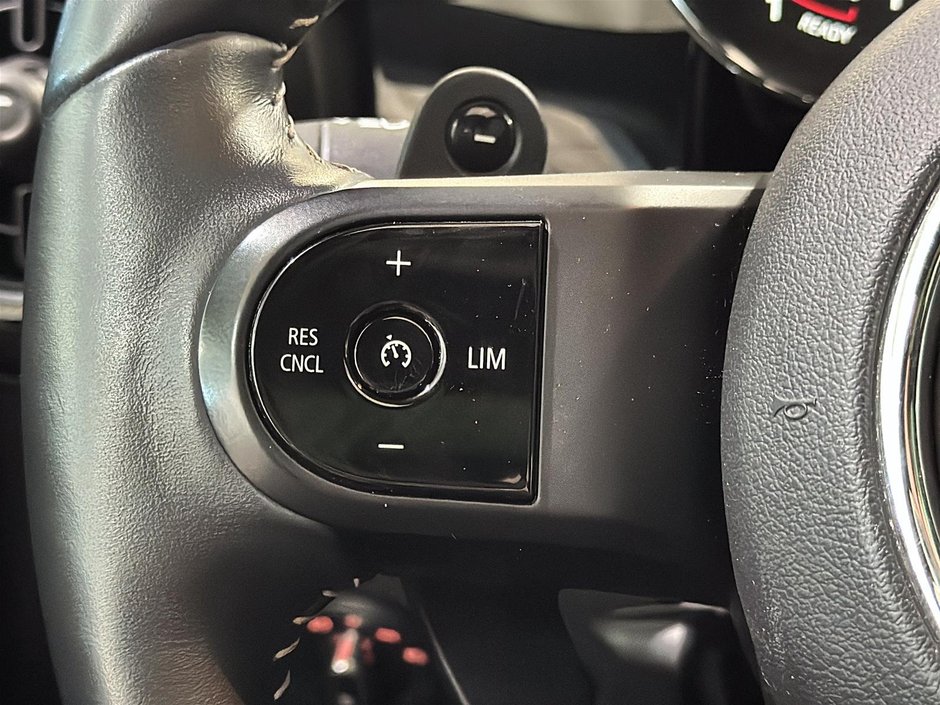 2022 MINI 3 Door John Cooper Works 228 hp Toit Rouge Toit Pano-32