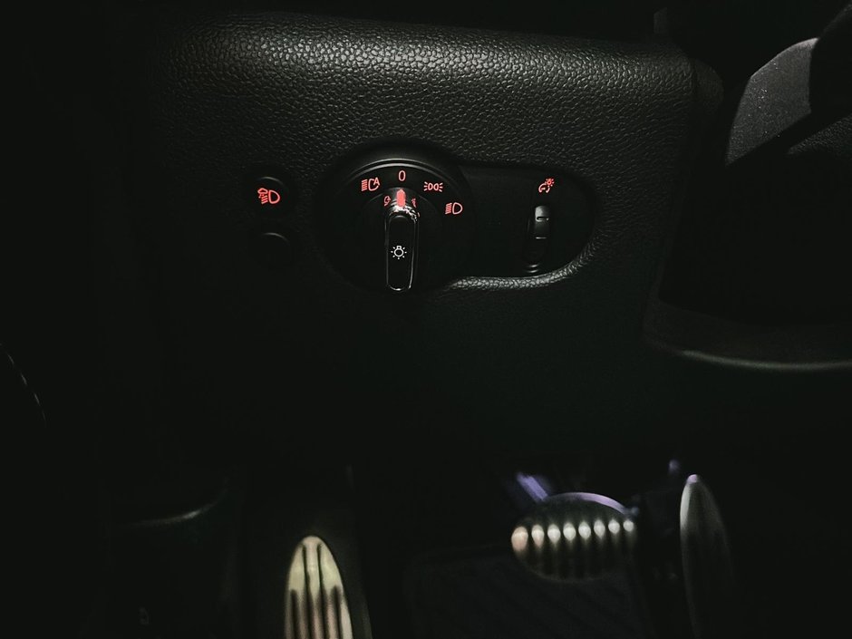 2022 MINI 3 Door John Cooper Works TOIT ROUGE GPS CUIR MAGS-20