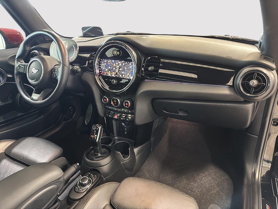 2022 MINI 3 Door John Cooper Works 228 hp Toit Rouge Toit Pano-16