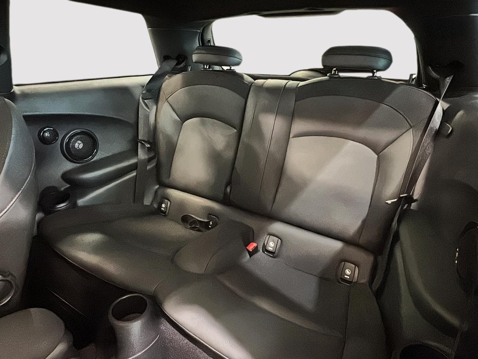 2022 MINI 3 Door John Cooper Works 228 hp Toit Rouge Toit Pano-20