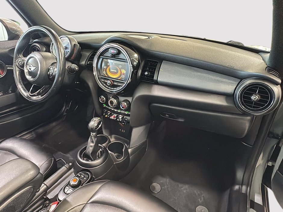 MINI Cooper Convertible COOPER CONVERTIBLE  SIEGES CUIR DEMAREUR 2017-18