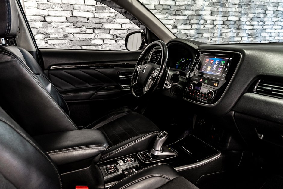 Mitsubishi Outlander PHEV SE AWD CUIR & SUEDE CAMERA KEYLESS 2018-20