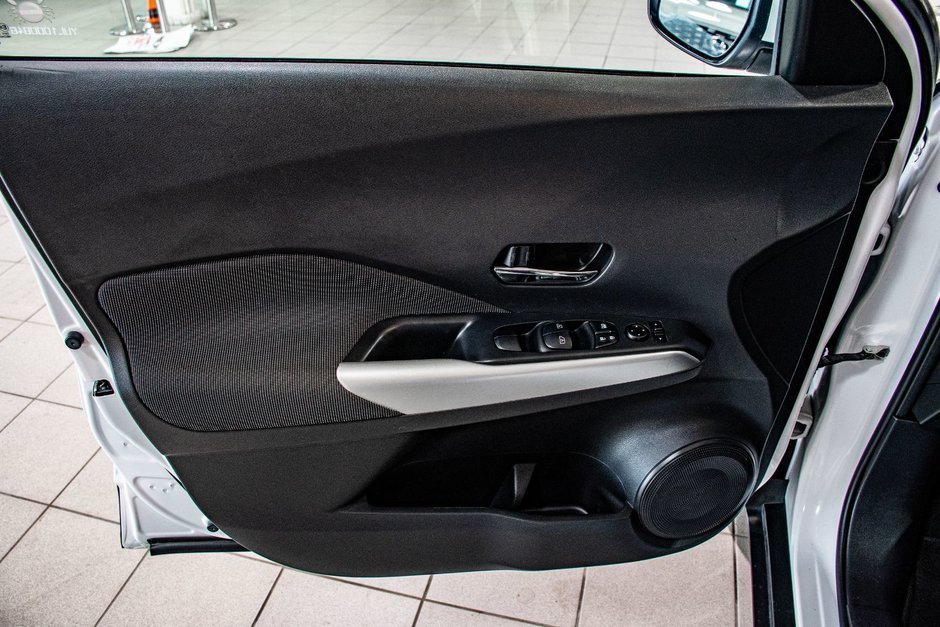 Nissan Kicks SV SIÈGES CHAUFFANTS CAMERA A/C BLUETOOT 2019-16