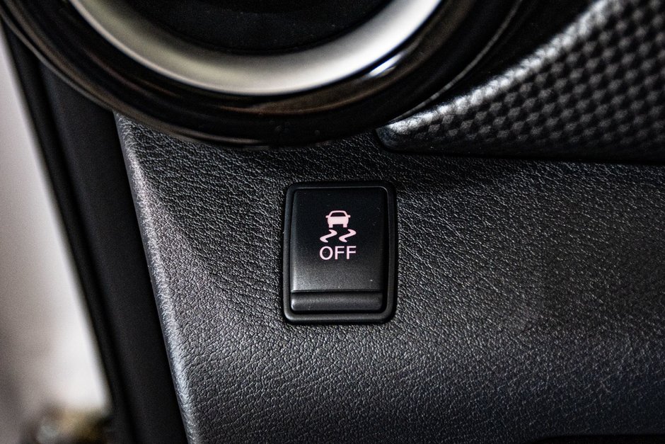 Nissan Kicks SV SIÈGES CHAUFFANTS CAMERA A/C BLUETOOT 2019-30