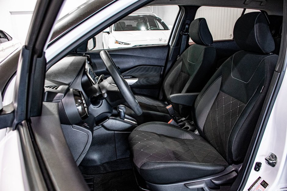 Nissan Kicks SV SIÈGES CHAUFFANTS CAMERA A/C BLUETOOT 2019-19