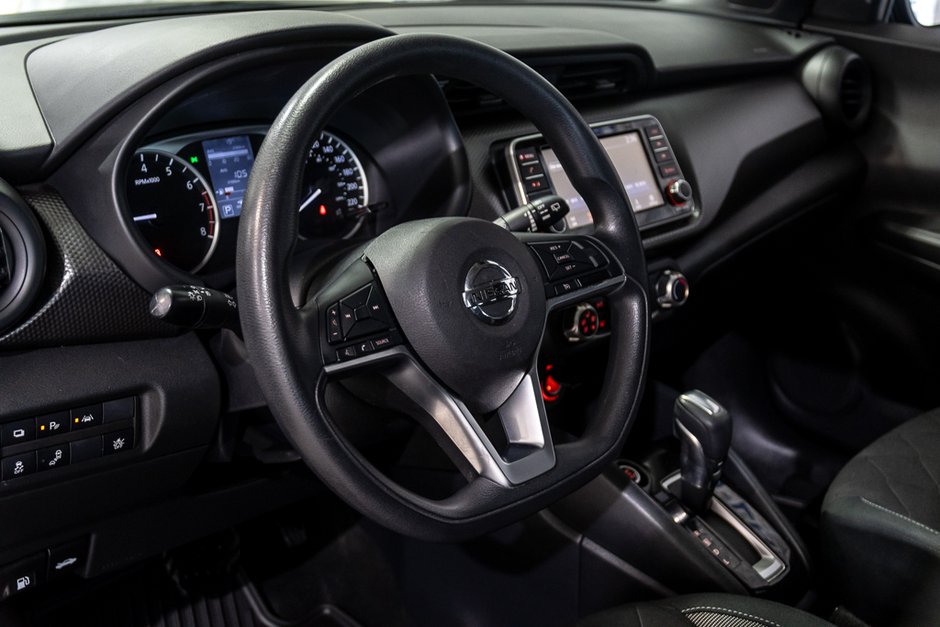 Nissan Kicks S CAMERA DE RECUL AIR CLIMATISÉ BLUETOOTH 2020-18