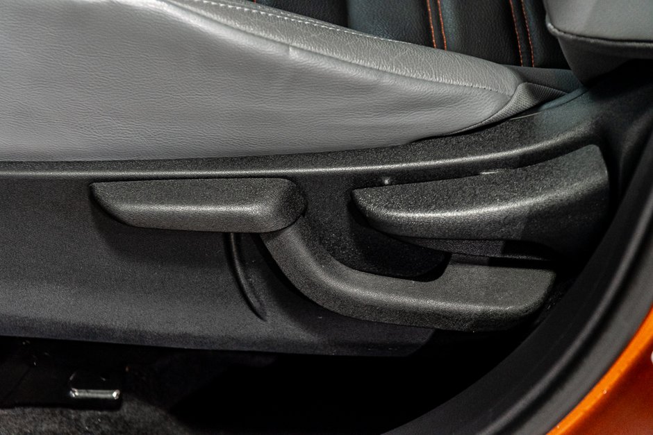 Nissan Kicks SR DÉMARREUR CUIR SIÈGES CHAUFFANTS CAMERA 2021-18