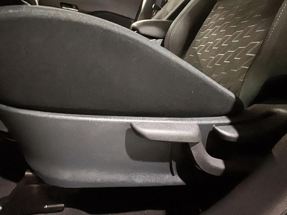 Nissan Kicks SV SIÈGES + VOLANT CHAUFFANT CAMERA CARPLAY MAGS 2023-14