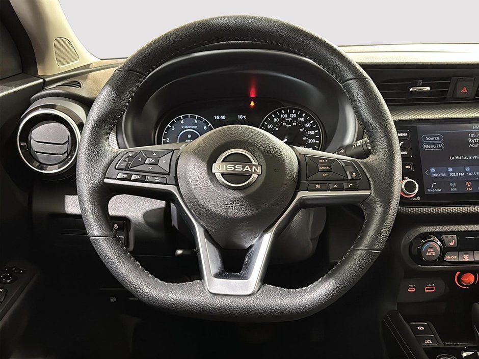 Nissan Kicks SV SIÈGES + VOLANT CHAUFFANT CAMERA CARPLAY MAGS 2023-21