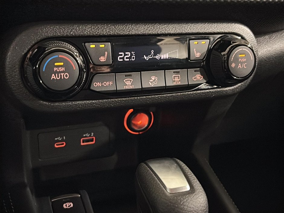 Nissan Kicks SV SIÈGES + VOLANT CHAUFFANT CAMERA CARPLAY MAGS 2023-26