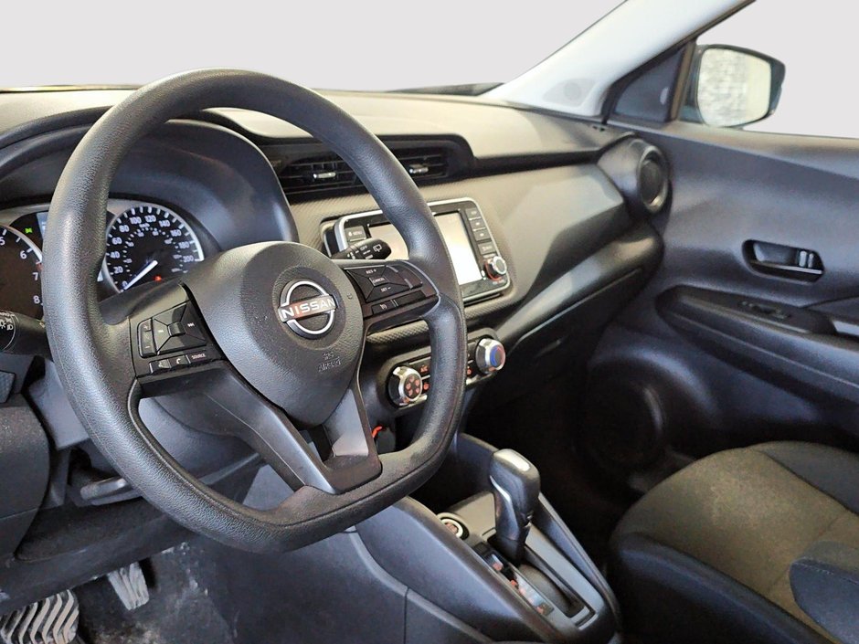 Nissan Kicks S CAMERA DE RECUL AIR CLIMATISÉ BLUETOOTH 2024-2