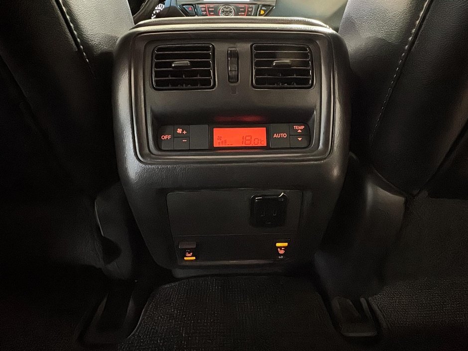 Nissan Pathfinder SL AWD 7 PLACES CUIR GPS TOIT PANO BLUETOOTH 2015-35