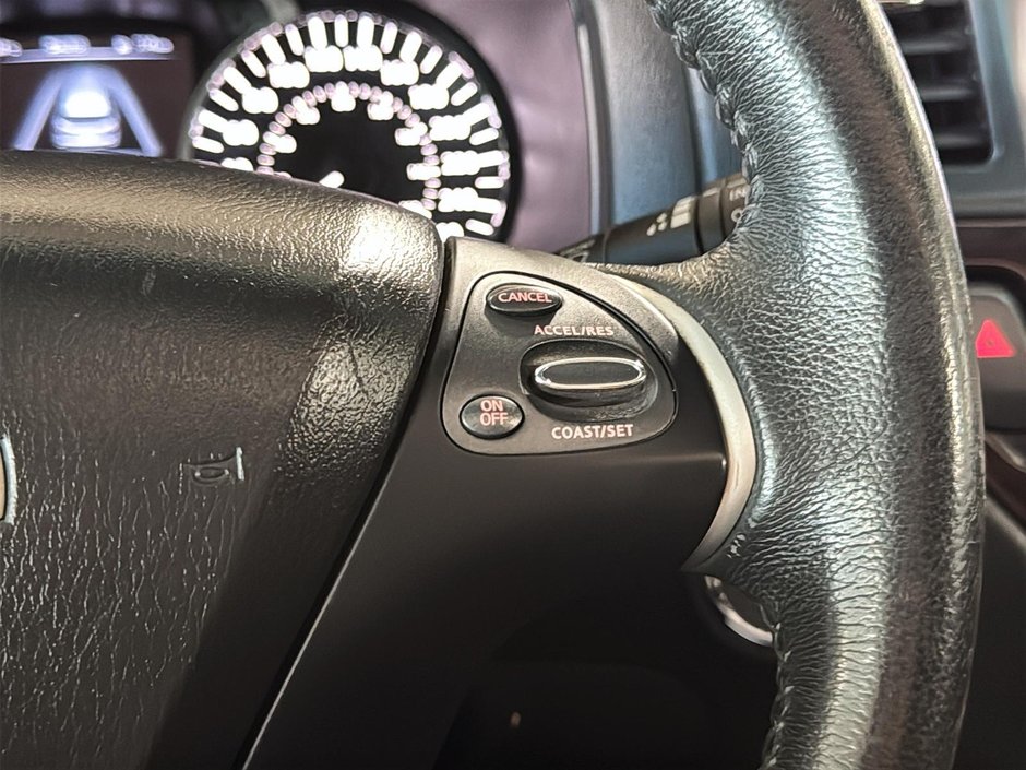 Nissan Pathfinder SL AWD 7 PLACES CUIR GPS TOIT PANO BLUETOOTH 2015-29