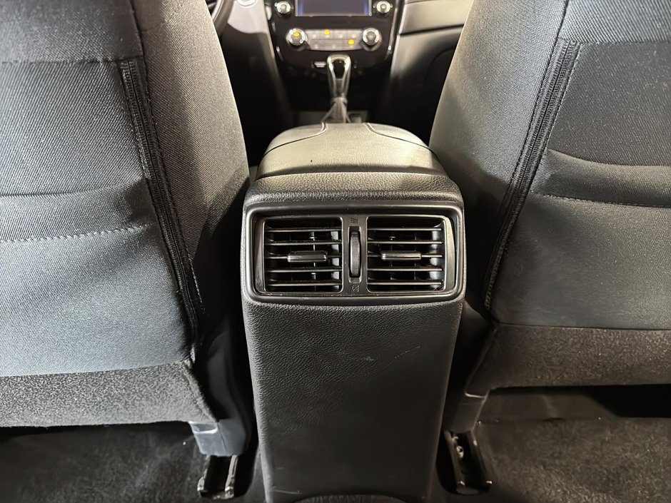 Nissan Rogue SV AWD CAMERA DE RECUL AIR CLIMATISÉ BLUETOOTH 2018-28