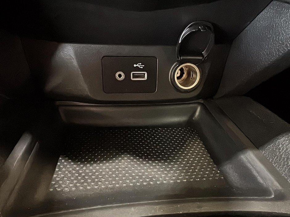 Nissan Rogue SV AWD CAMERA DE RECUL AIR CLIMATISÉ BLUETOOTH 2018-32