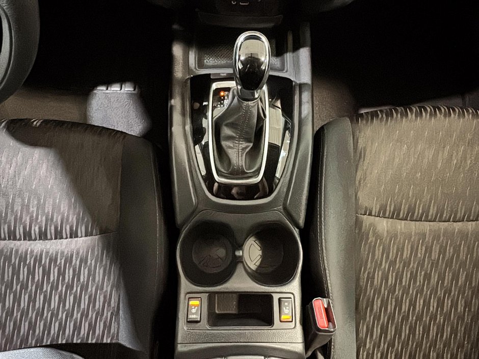 Nissan Rogue SV AWD CAMERA DE RECUL AIR CLIMATISÉ BLUETOOTH 2018-19