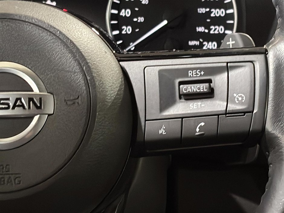Nissan Rogue CARPLAY CAMERA ET VOLANT ET  SIEGES CHAUFFANTS 2021-22