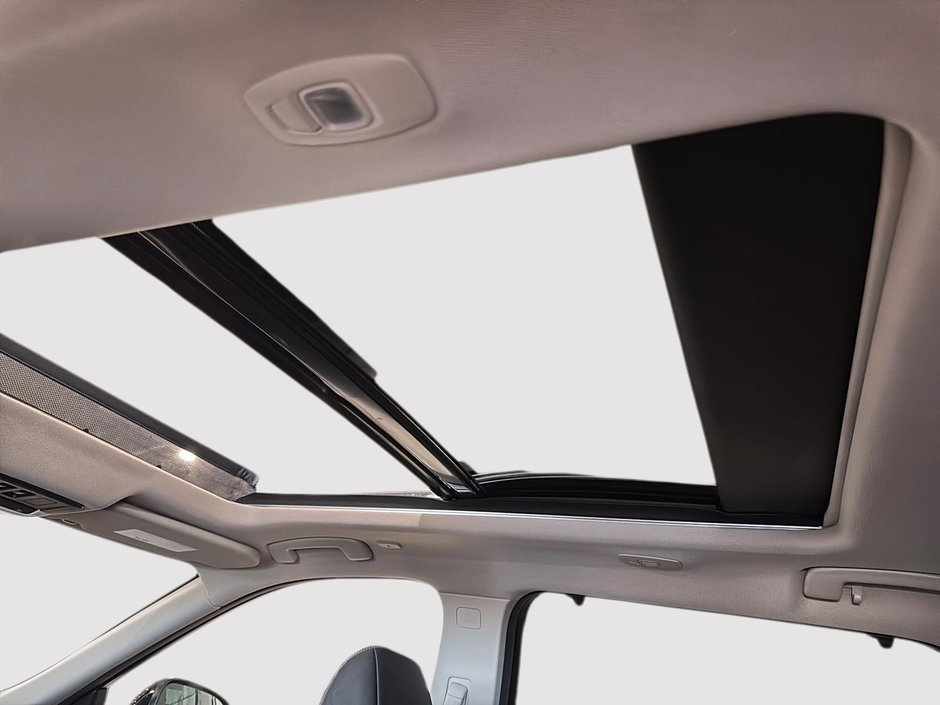 Nissan Rogue SV MIDNIGHT AWD TOIT CARPLAY CHAUFFANTS CAM360 2023-17