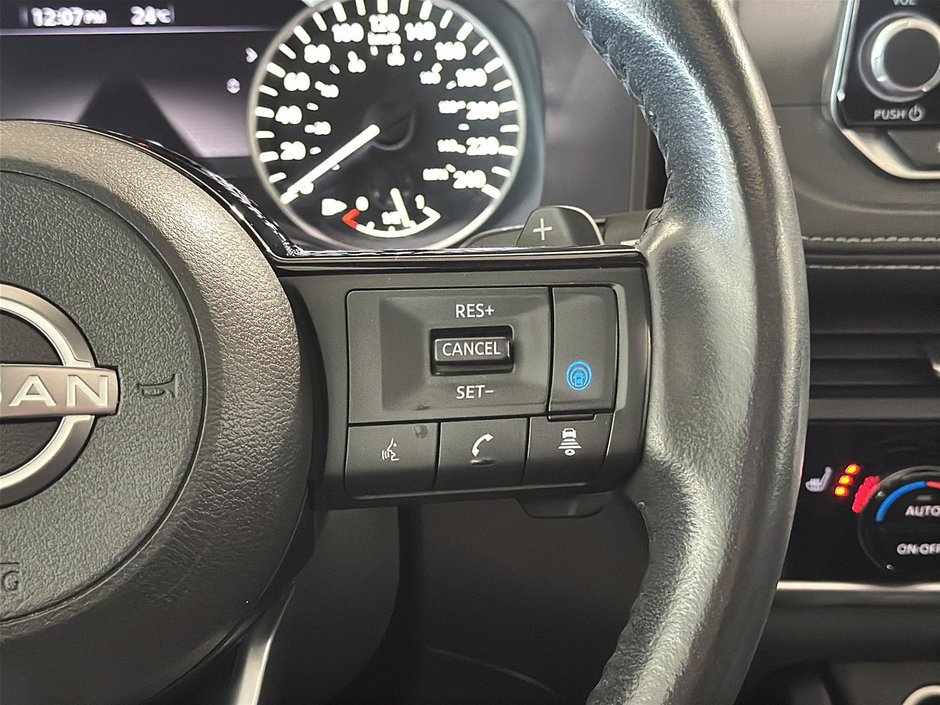 Nissan Rogue SV MIDNIGHT AWD TOIT CARPLAY CHAUFFANTS CAM360 2023-27