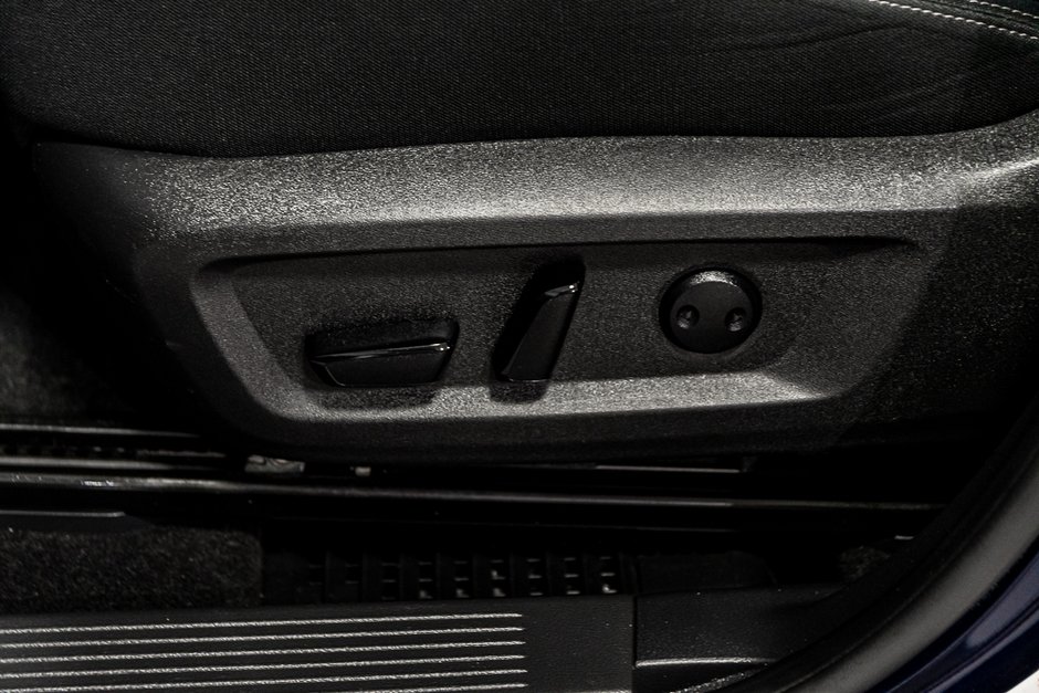 Nissan Rogue SV TOIT OUVRANT SIEGES CHAUFFANTS CARPLAY ANDROID 2024-14