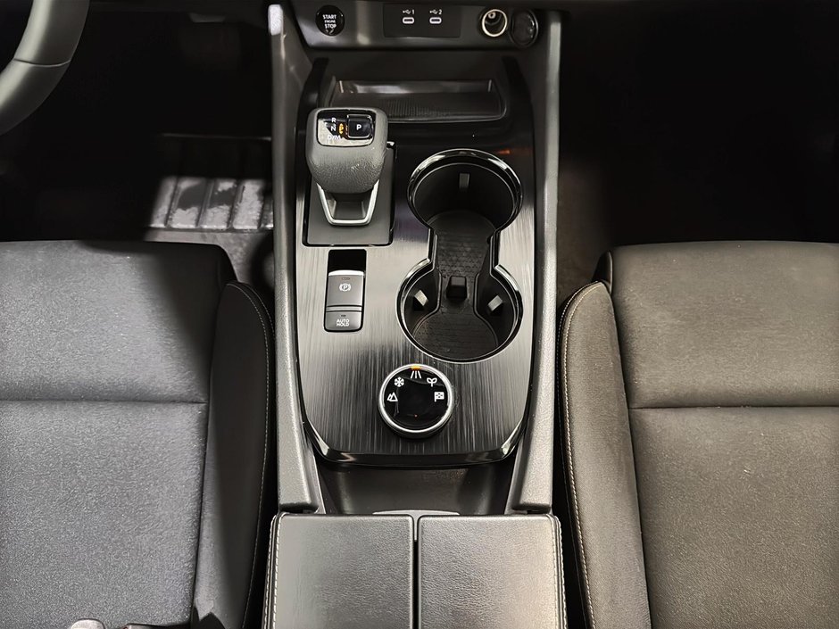 Nissan Rogue S AWD CLIM AUTOMATIQUE CARPLAY SIEGES CHAUFFANTS 2026-24