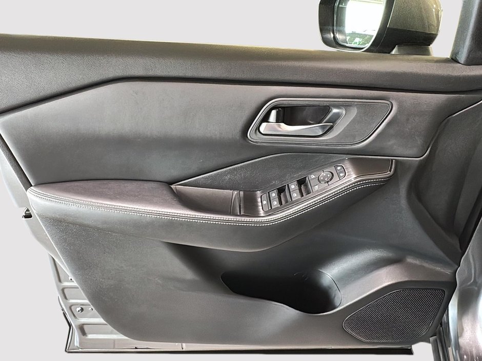 Nissan Rogue S AWD CLIM AUTOMATIQUE CARPLAY SIEGES CHAUFFANTS 2026-18